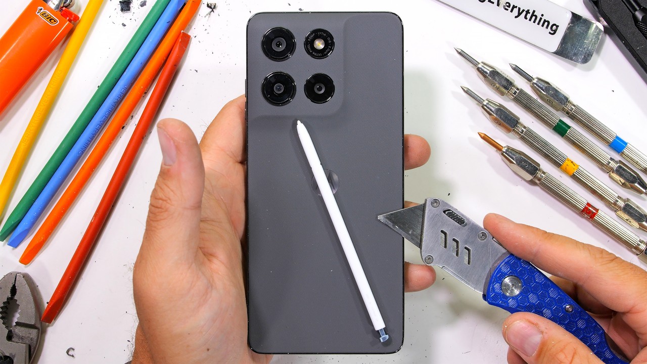 I stress test the $500 stylus phone 📱💪