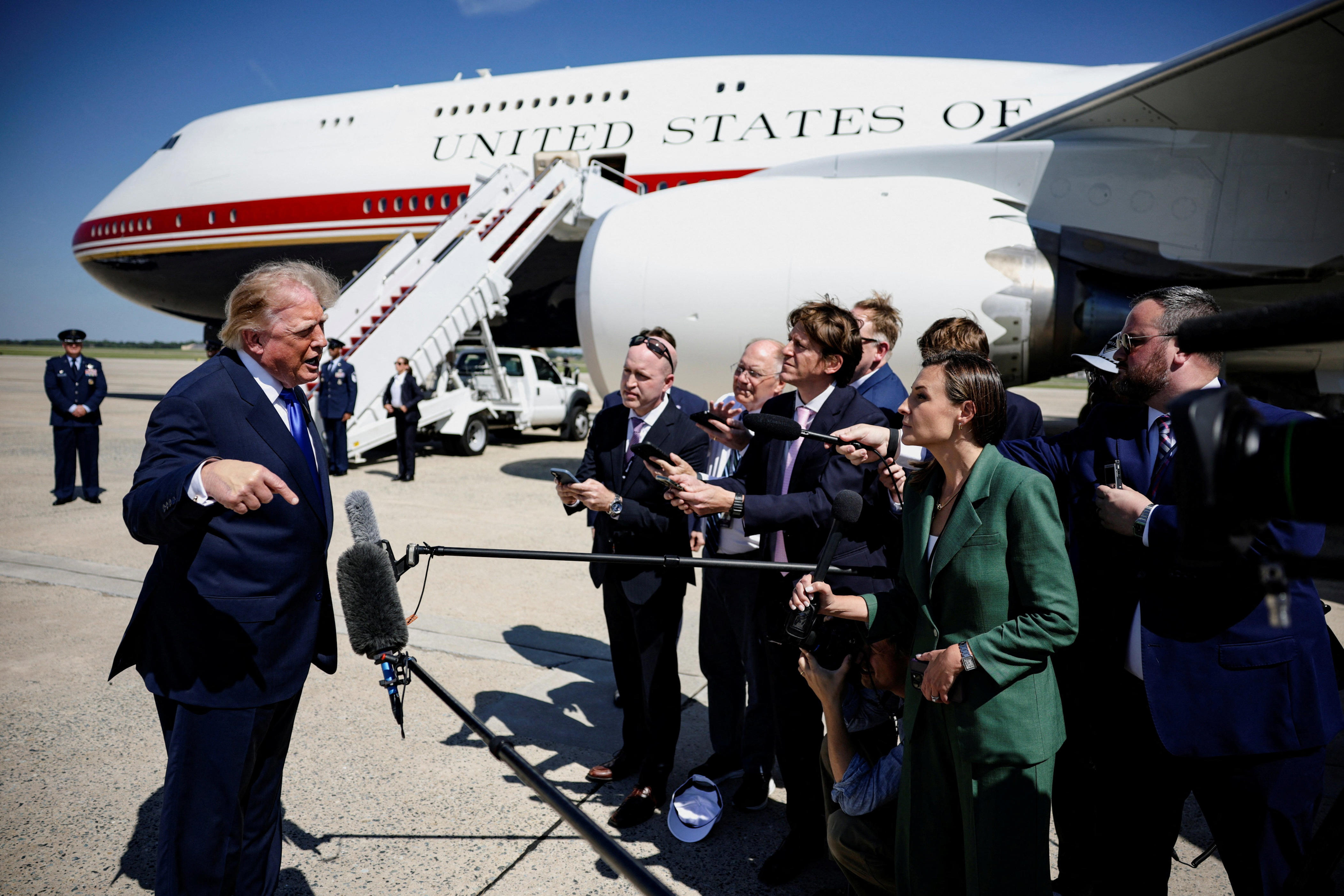 Trump predicts Iran war will end immediately after midterm election