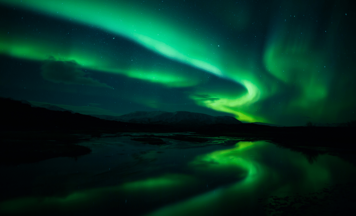 Northern lights alert: These US states could see the sky glow tonight!