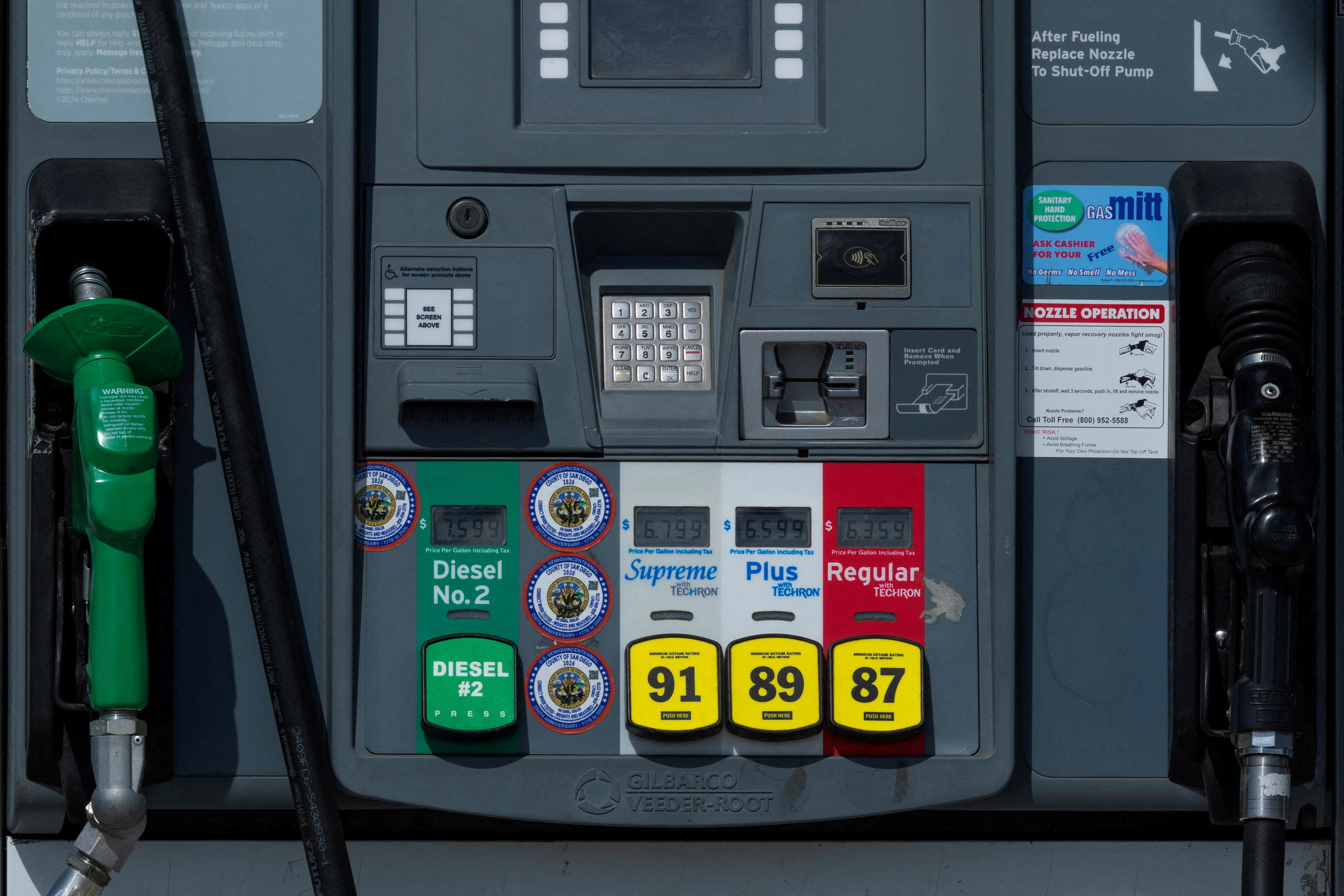 Gas prices continue to soar as cost of oil rises