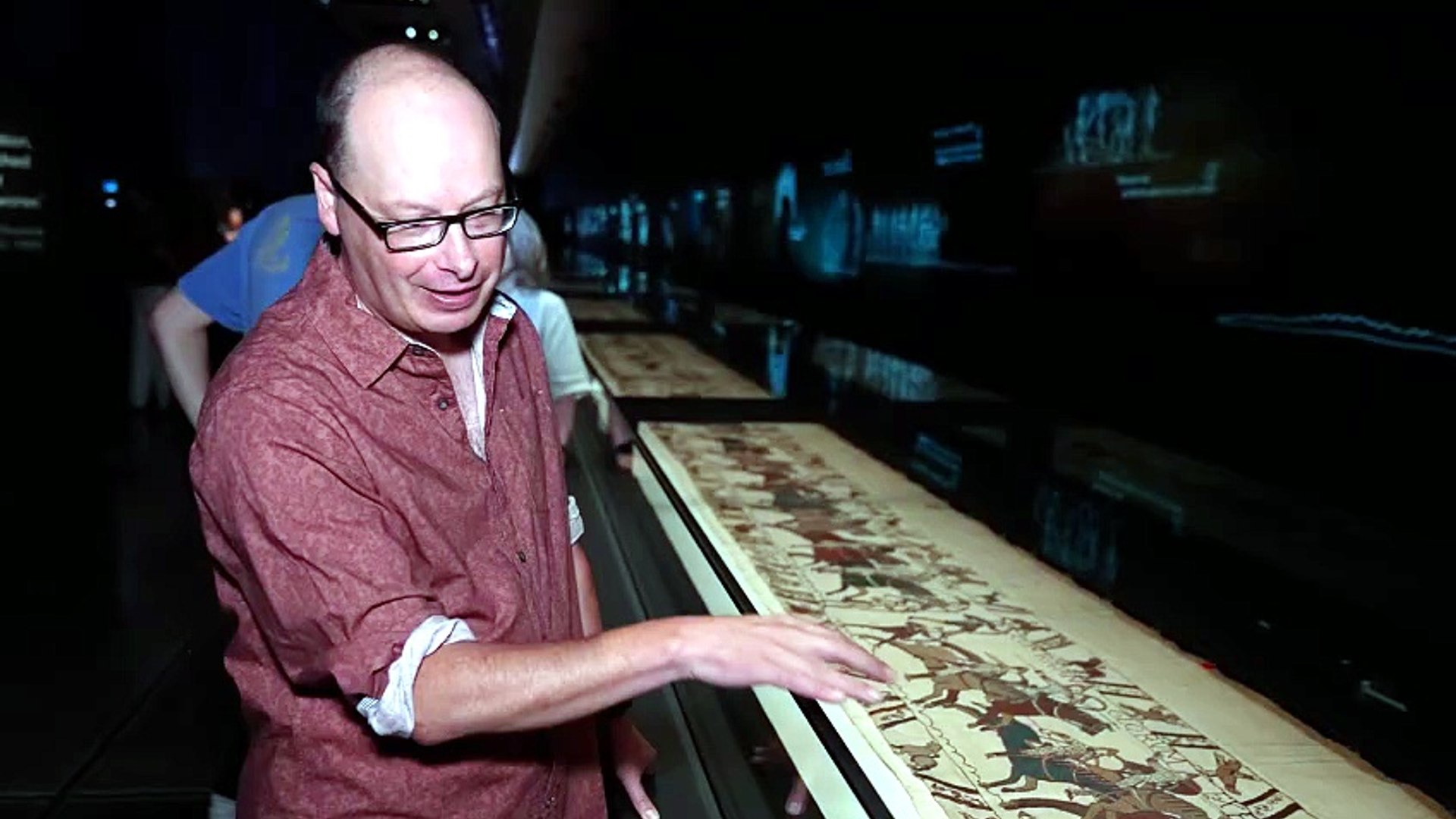Bayeux Tapestry exhibition 'an enormous act of diplomacy', says museum ...