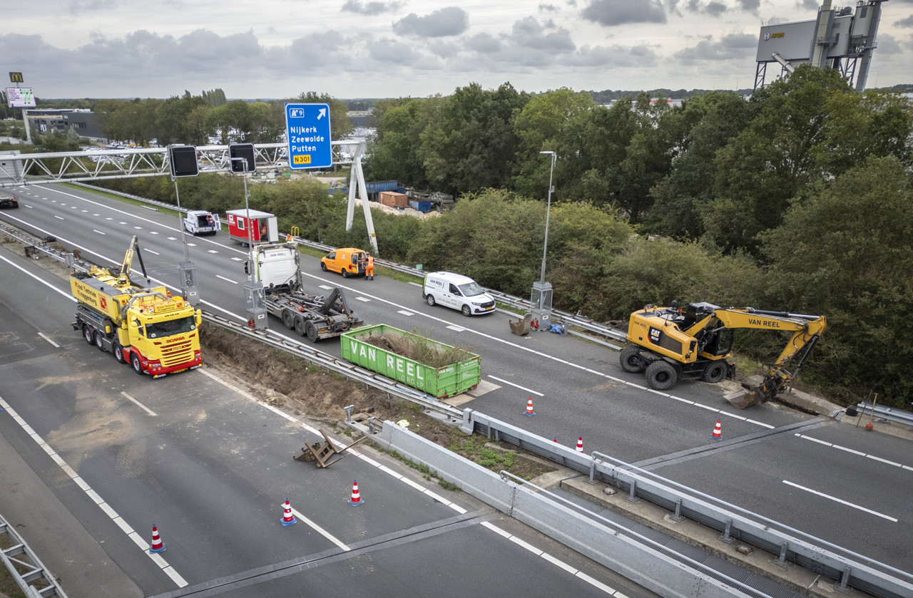 Werkzaamheden Hardenbergerbrug eerder klaar, A28 weer helemaal open