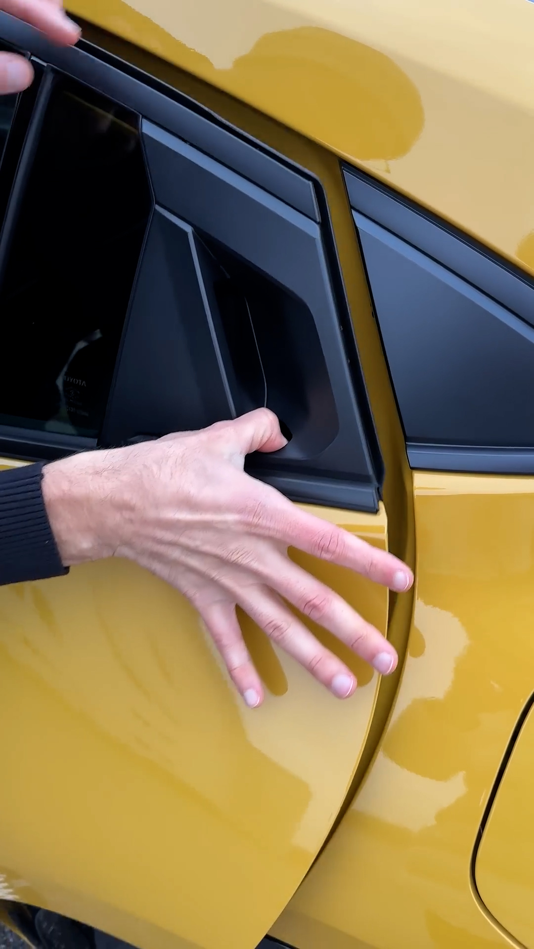 Electric buttons are not the only way to open Prius doors