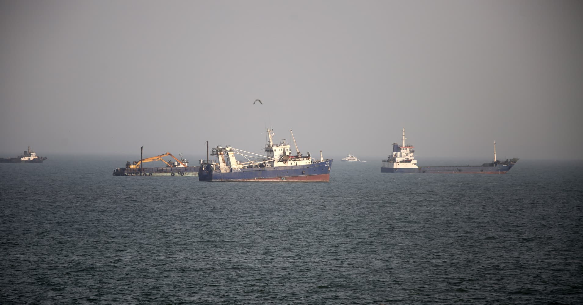 Oil extends gains, with Brent above $101 after US destroys Iranian oil tankers