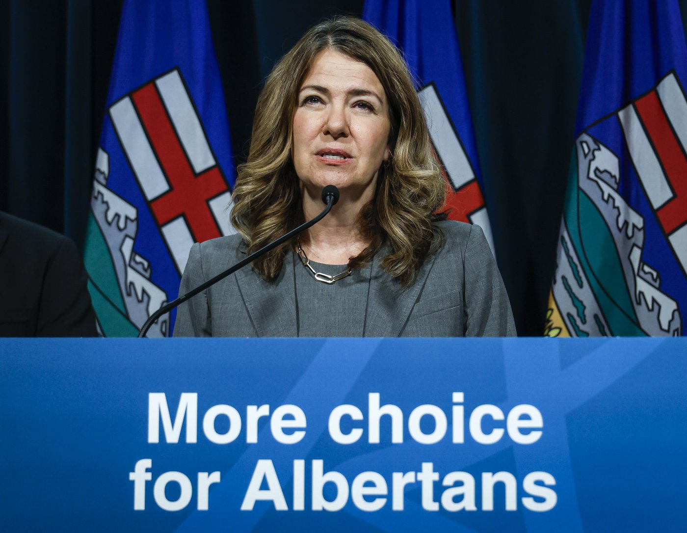 Alberta First Nation wants to set up safe haven for gender-affirming care