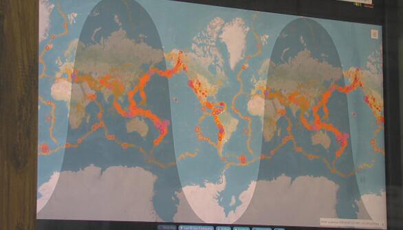 SIU geophysicist talks about impacts of Anak Krakatau volcano eruption