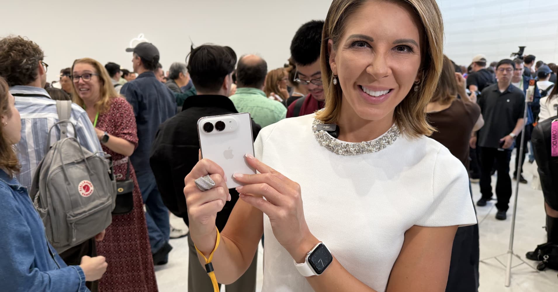 First impressions of the foldable iPhone Duo — Apple's biggest iPhone ...