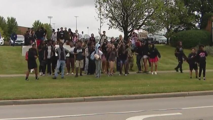 Lincoln-Way East students hold walkout over racist incidents toward Homewood-Flossmoor