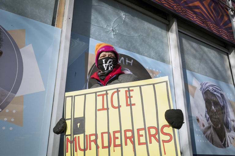 Federal investigators are interviewing witnesses to Alex Pretti’s ...