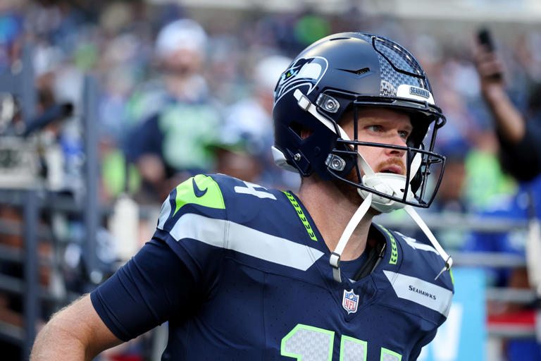Sam Darnold injury update: Seahawks QB exits early in Patriots game