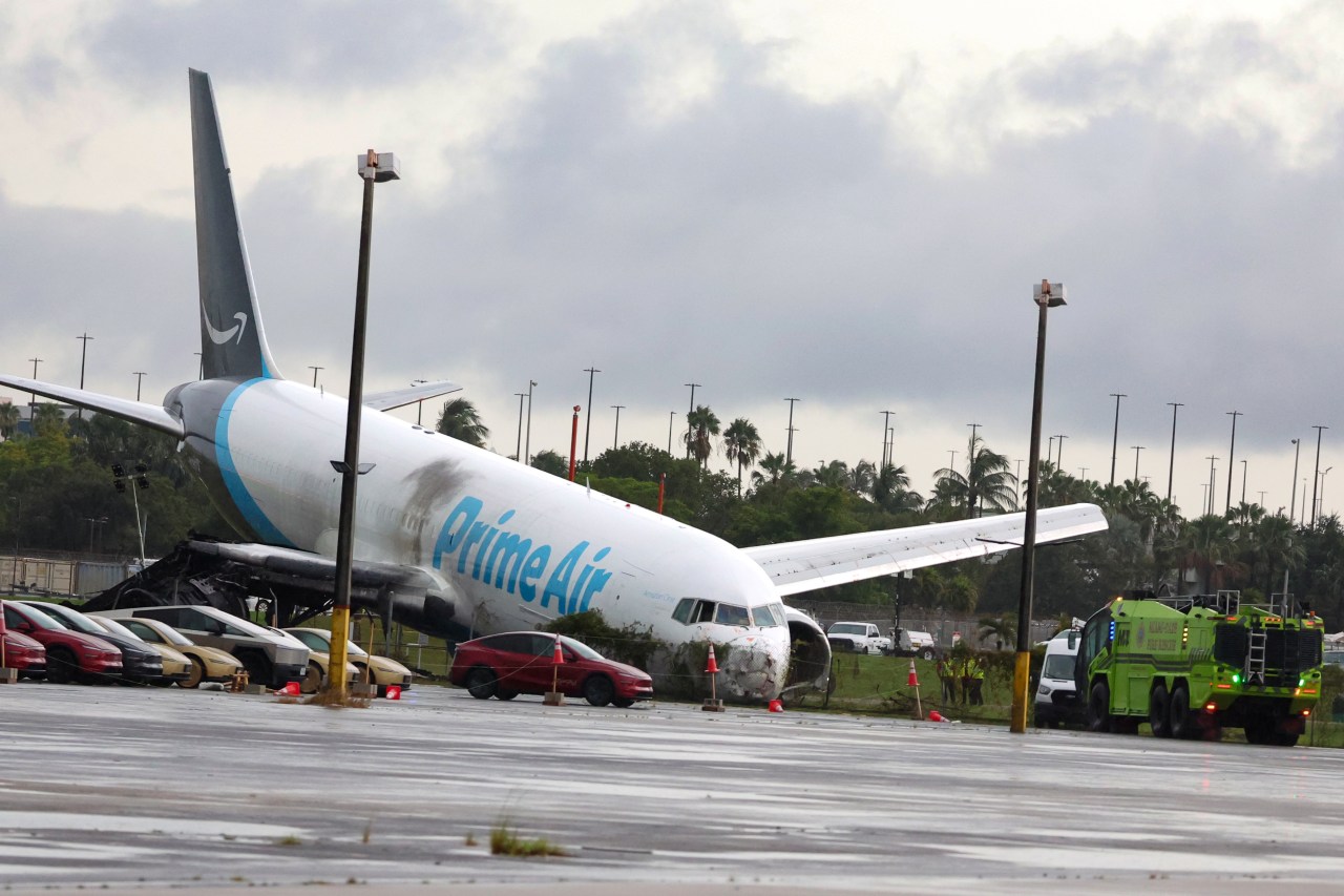 Miami crash puts focus on Houston Astros owner's cargo-jet business