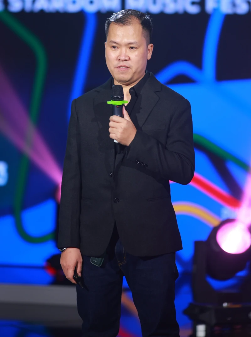 25.000 khán giả đổ bộ concert có 60 ca sĩ
