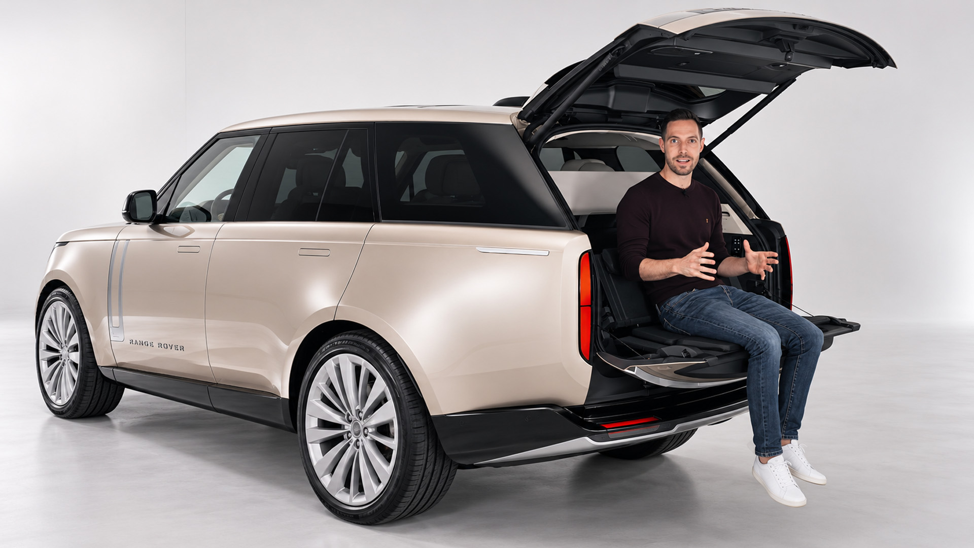 Range Rover L460 blends 530 HP V8 power with clever practicality