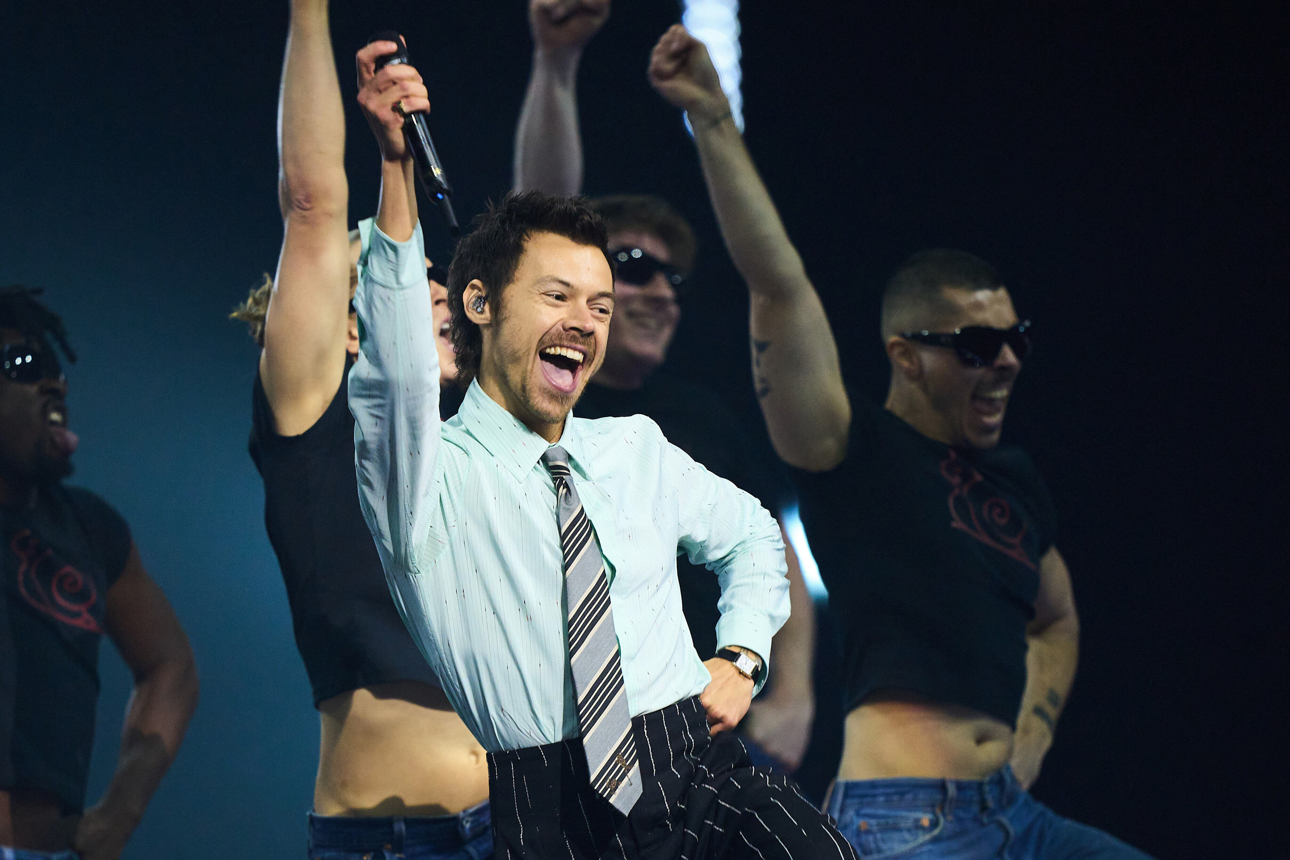 Downtown poster fuels hope for Harry Styles' return to Arizona