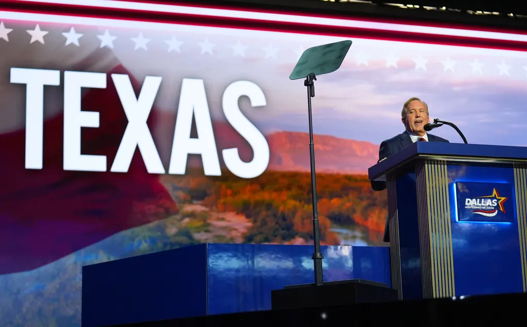Trump makes convention pitch for Paxton: You may not like his looks, but he's the best AG in Texas history