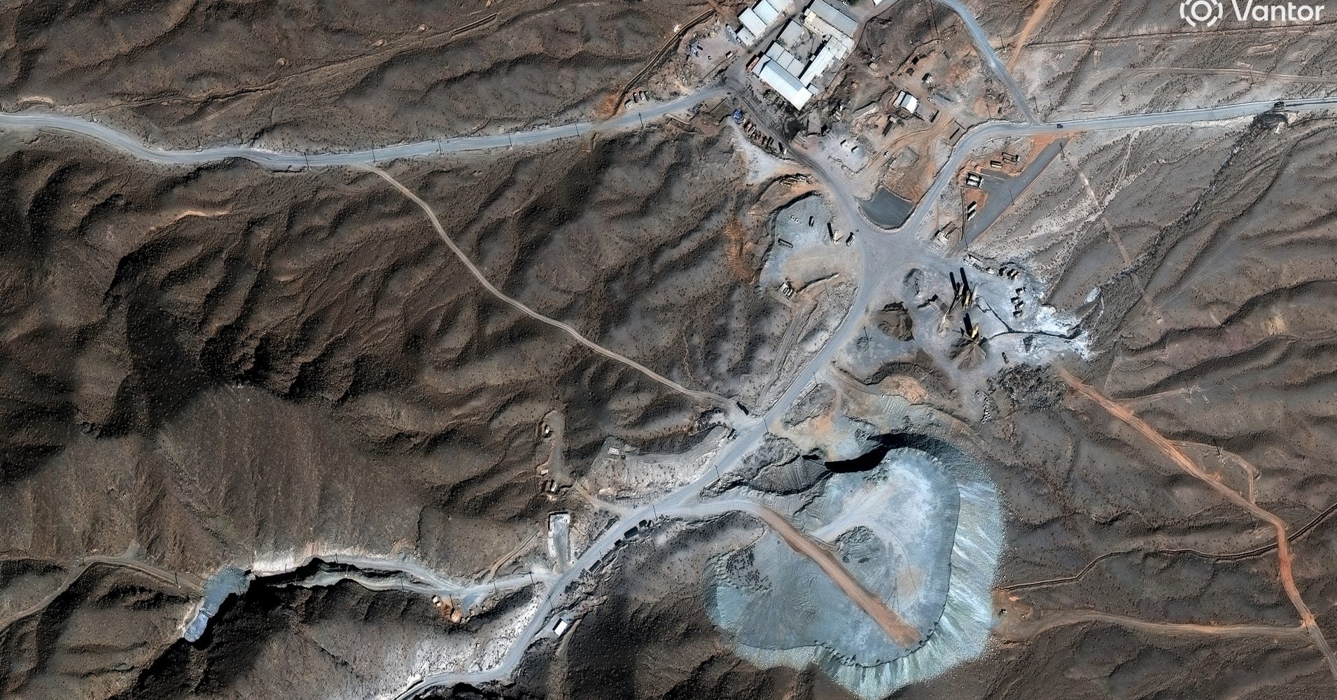 Trump warns Tehran over Pickaxe Mountain activity; US.-Iran exchange attacks on ships near Hormuz