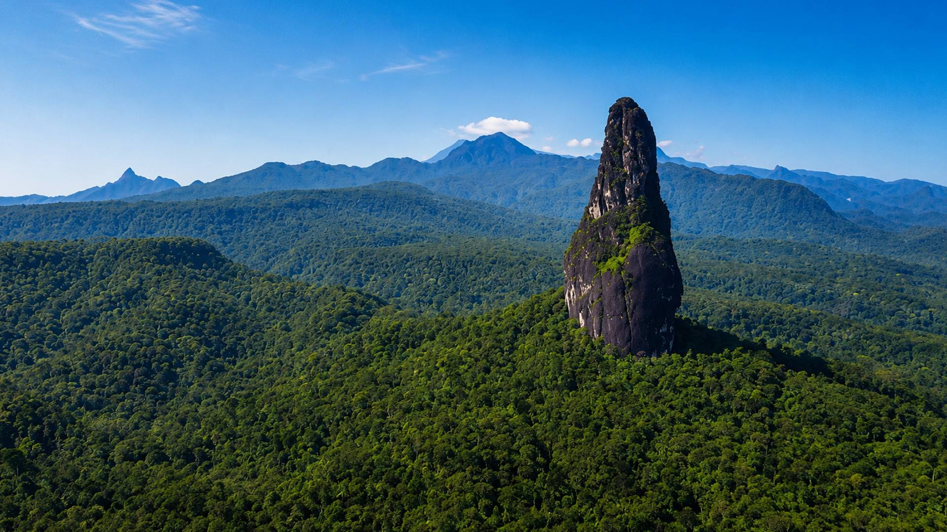 ¿Puede alguien llegar a la cima de esta roca?