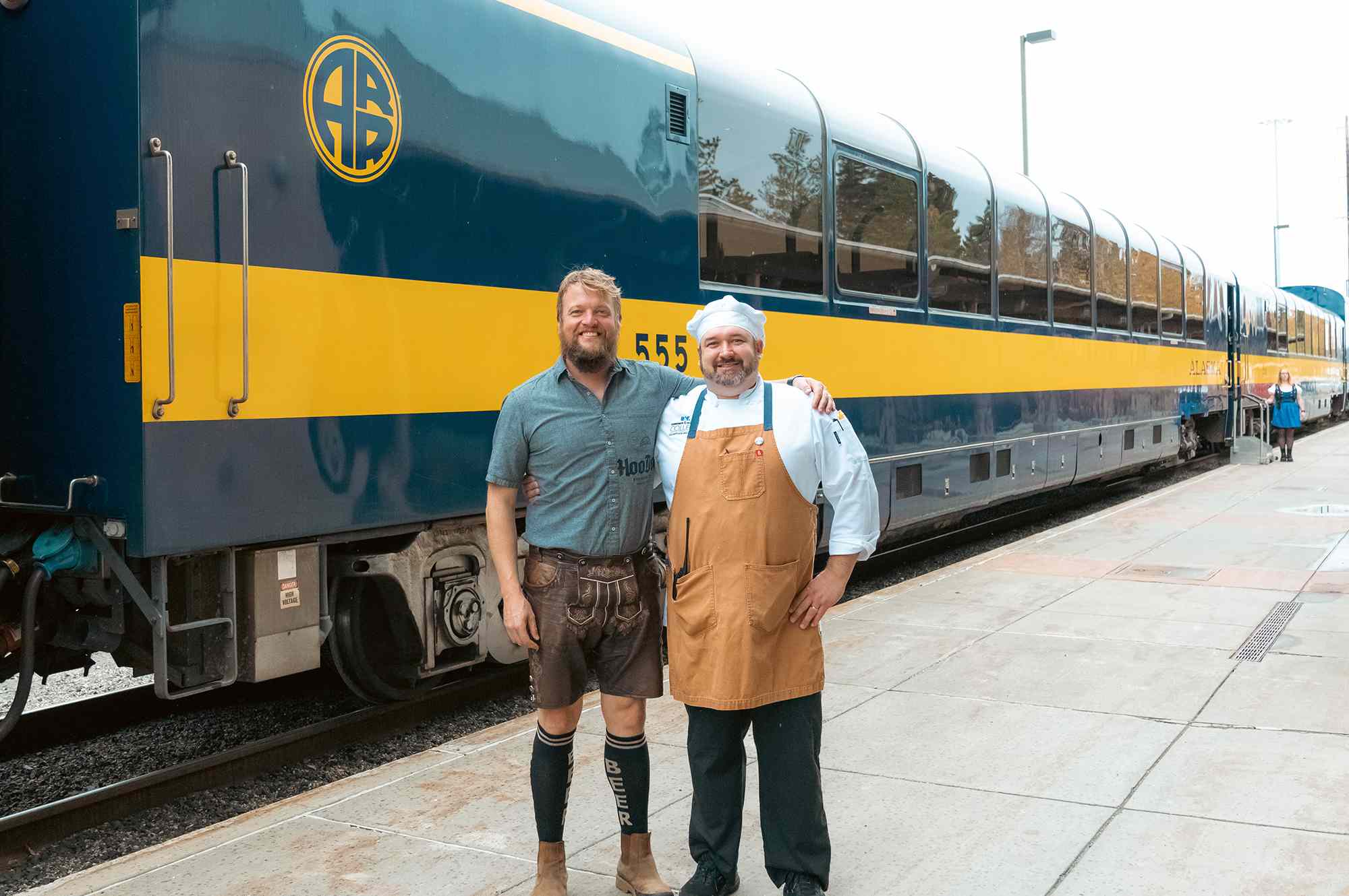 These scenic trains come with local beer, mountain views, a chance to spot beluga whales, and fall foliage—and they only run once in autumn