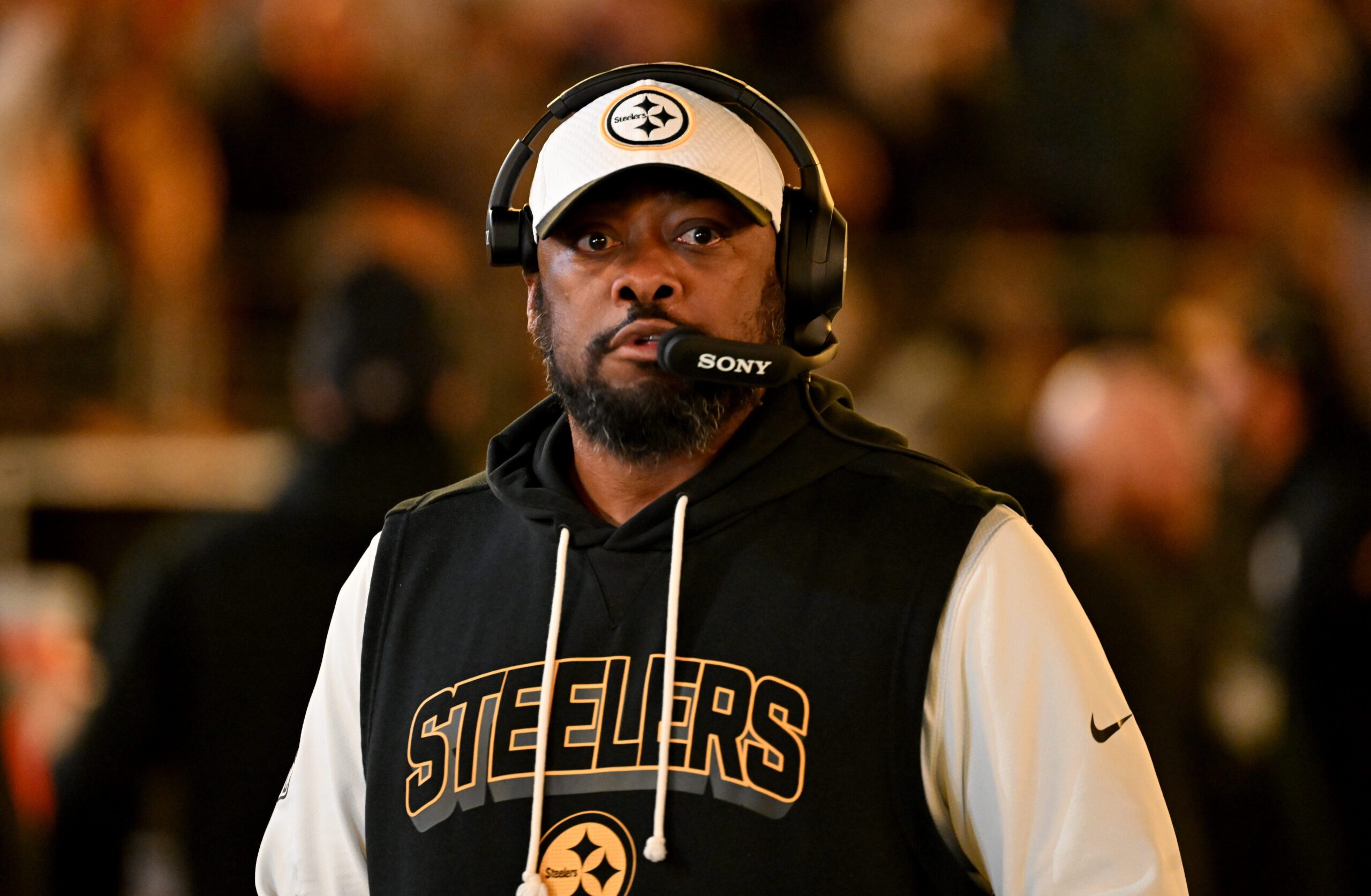 Mike Tomlin faces calls for NBC firing just minutes into debut after embarrassing error