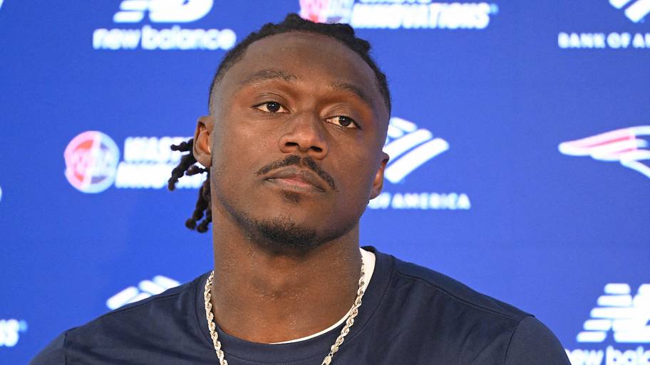 Patriots may have gotten AJ Brown news worse than Drake Maye's ugly performance