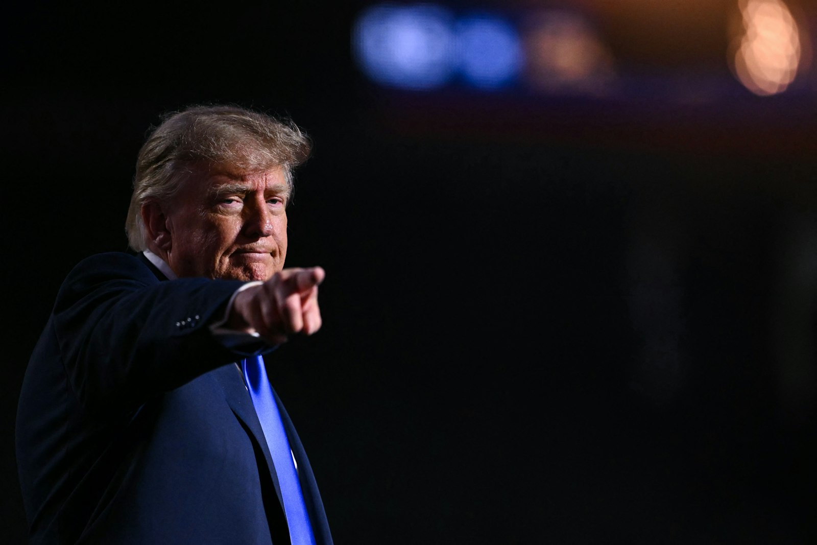 Trump advisers secretly issue dire warning about Iran war
