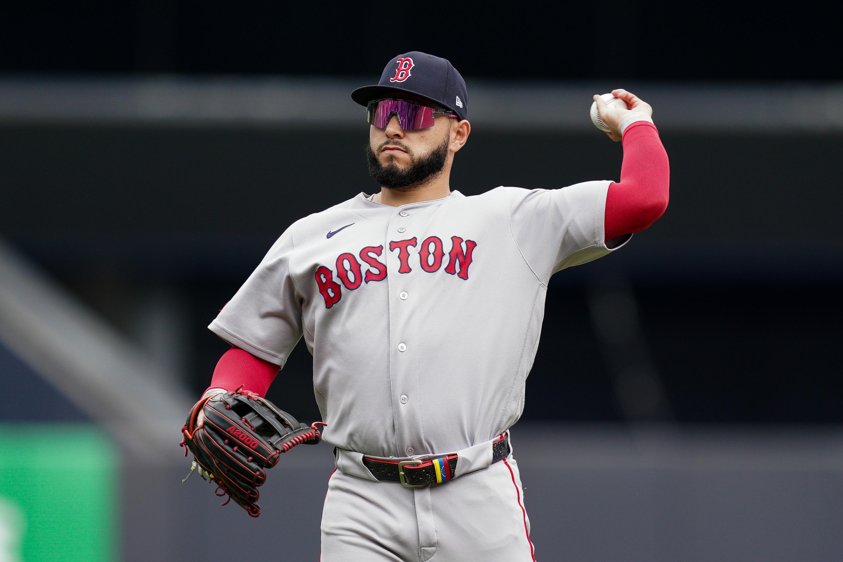 Red Sox news & links: Willson Contreras to begin rehab assignment this weekend