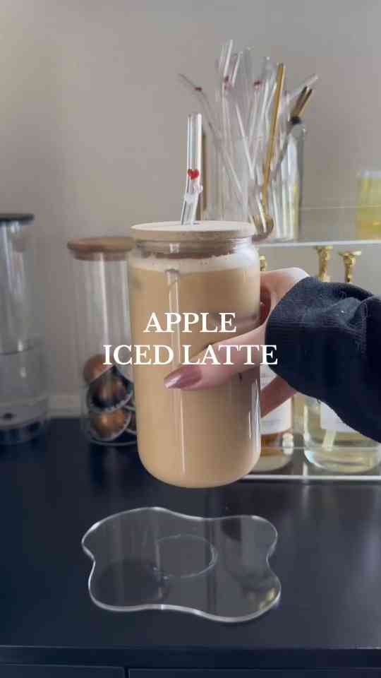 Apple iced latte made easily at home