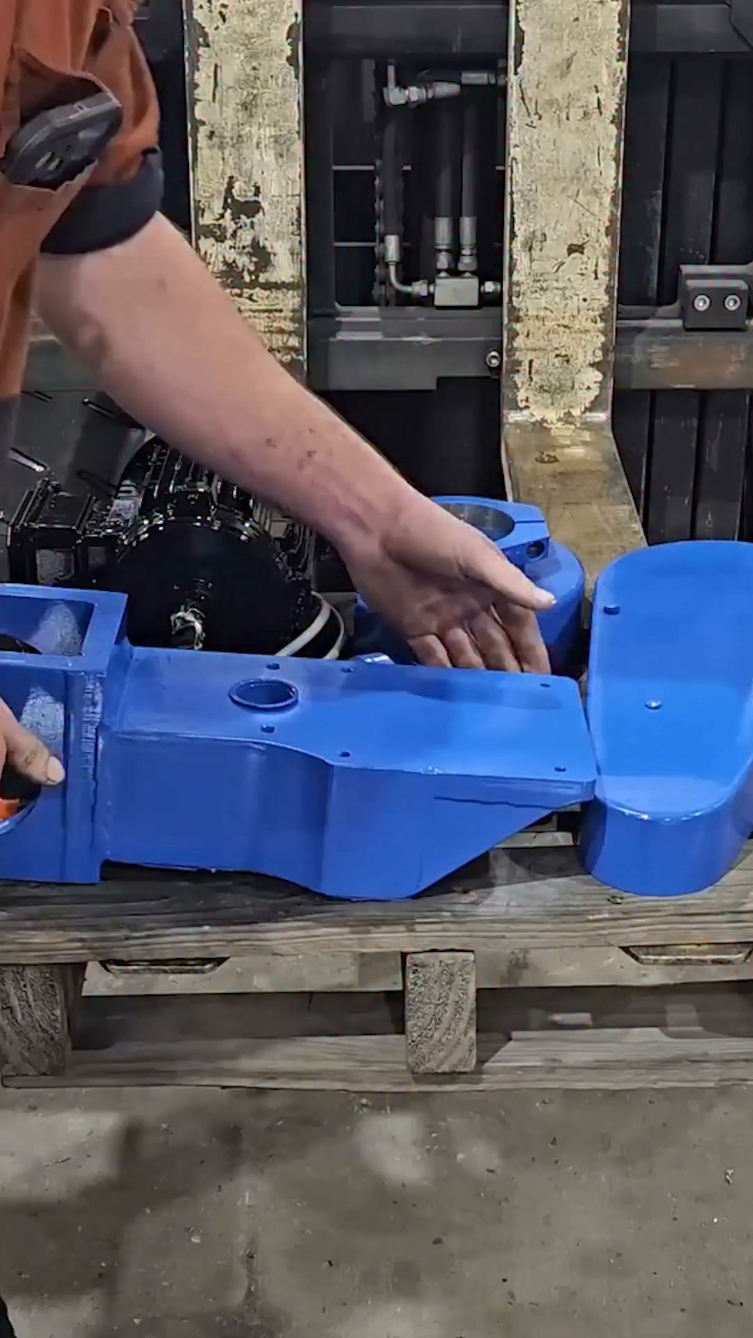 Heavy-duty tool post grinder test