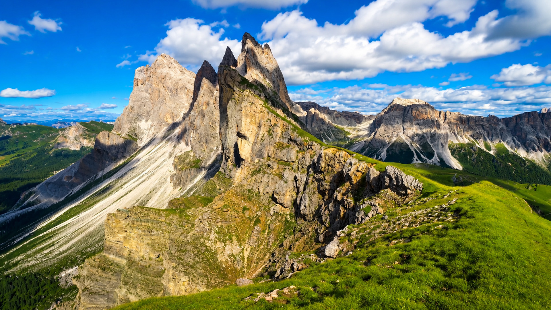 Seceda Puez Odle hike through alpine meadows Italy (4K)