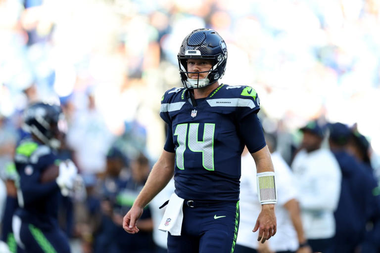NFL insider gives massive Sam Darnold injury update