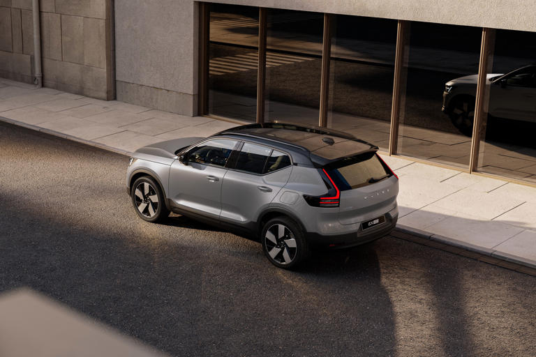 2027 Volvo EX40, XC40 updated with new tech and looks