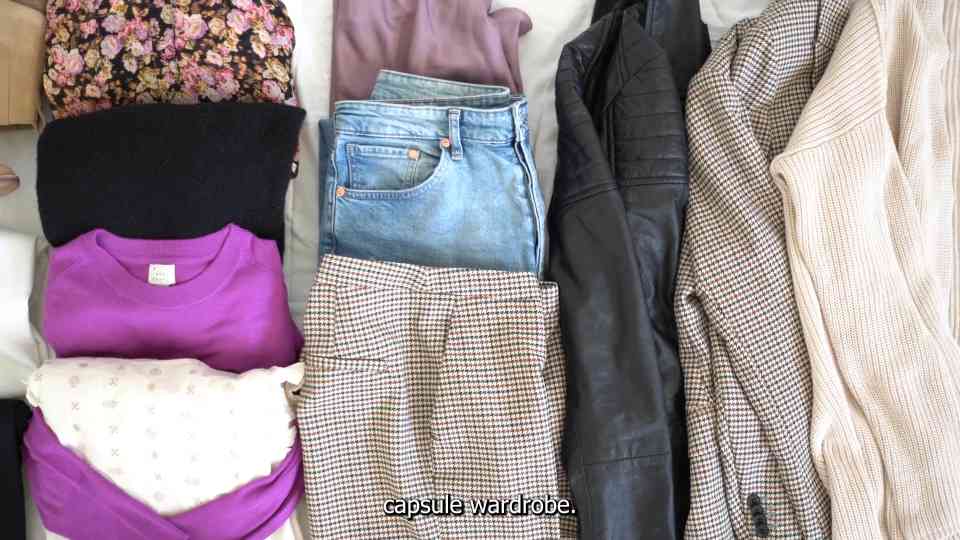 13 items, 55 outfits: Fall capsule wardrobe