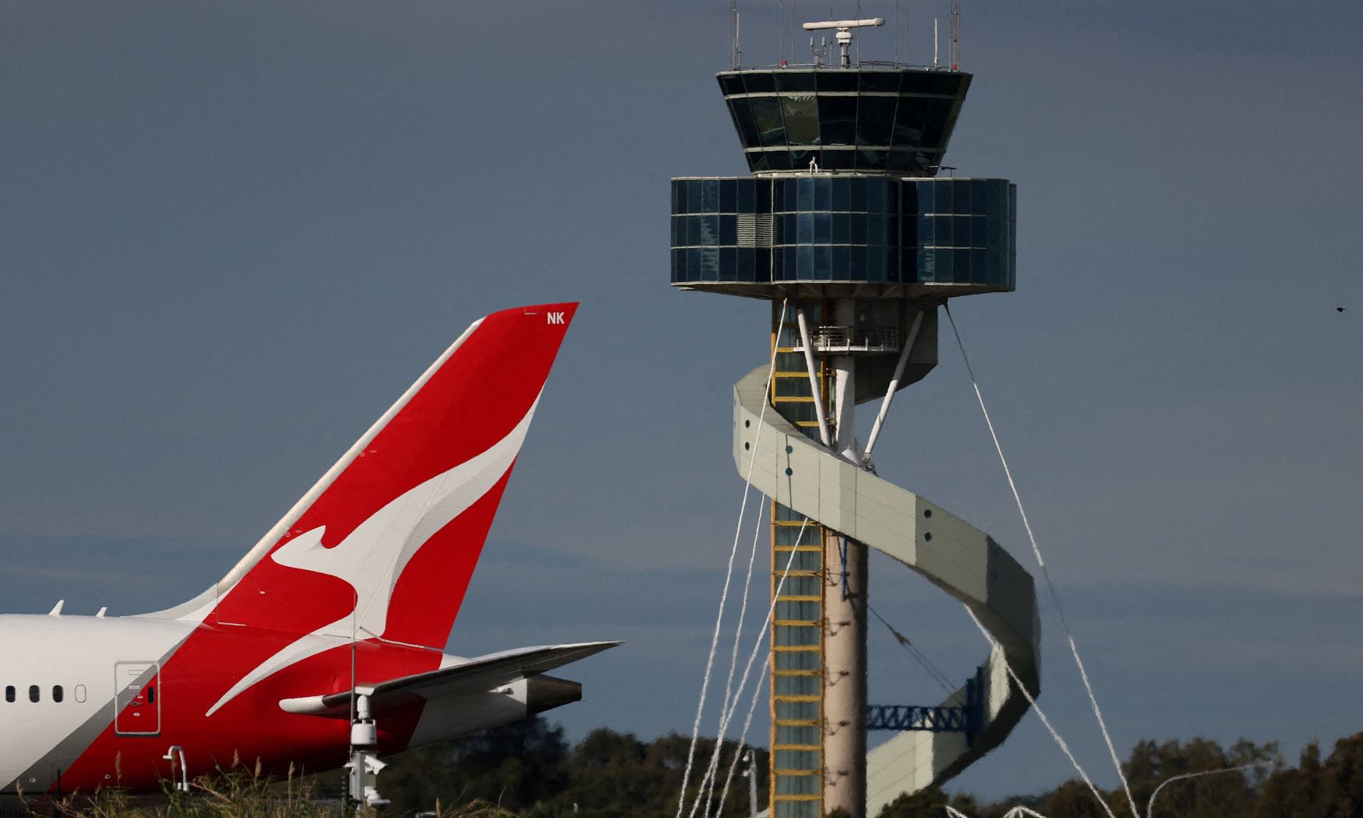Chaos at Sydney Airport as air traffic controller shortage sparks flight cancellations