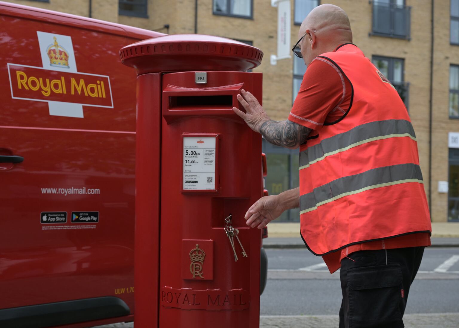 ‘This cannot become the norm’: Royal Mail letters taking a month to ...