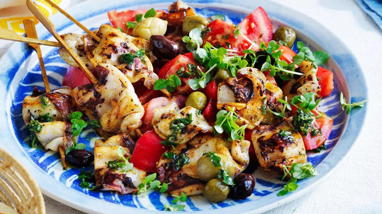 60 colourful spring salads you’ll make all season long