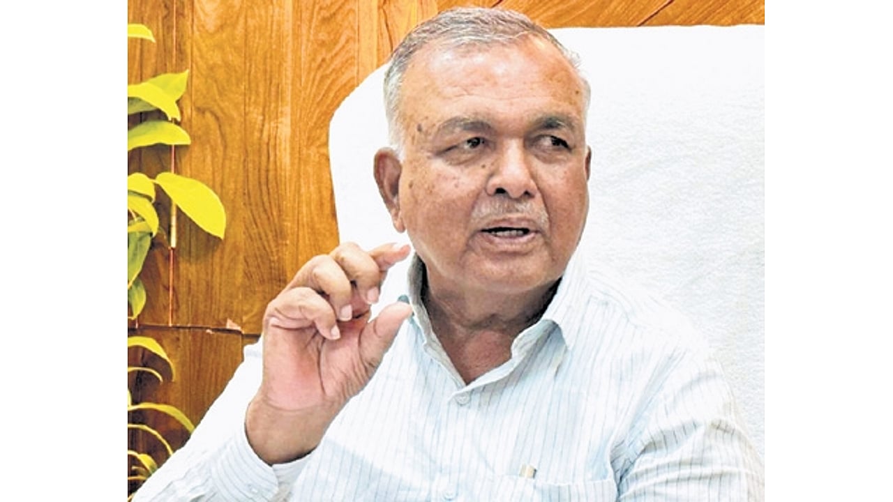 Lalbagh safe, tunnel road route to be realigned: Minister Ramalinga Reddy