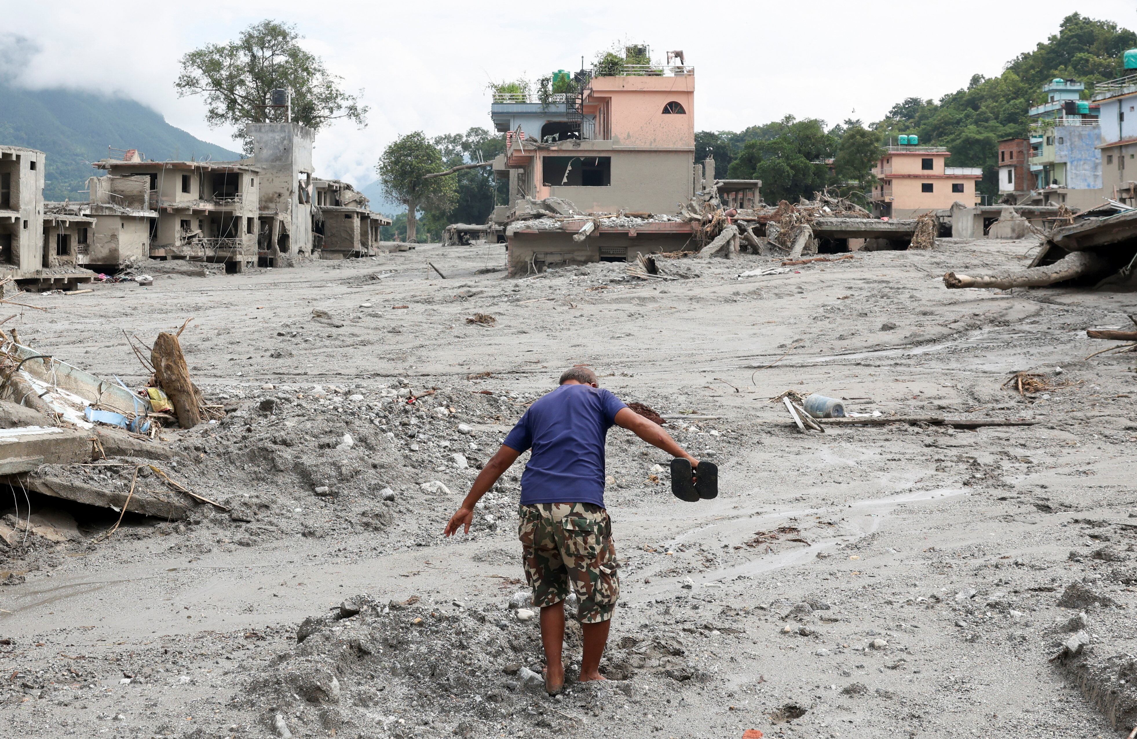 Flood death toll reaches 633 in Nepal, Tibet