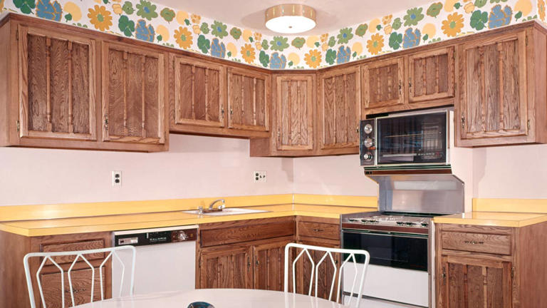 Formica countertops instantly date a kitchen—designers reveal what ...