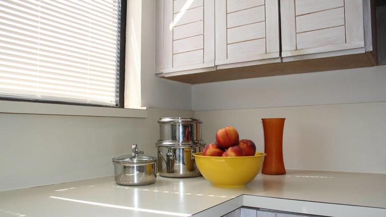 Formica countertops instantly date a kitchen—designers reveal what ...
