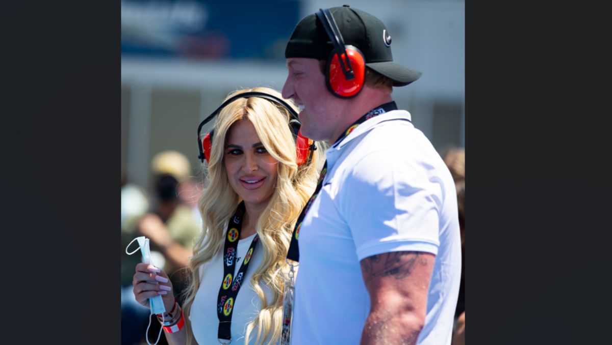 Days after teen son's arrest, 'RHOA' star Kim Zolciak spotted in South ...