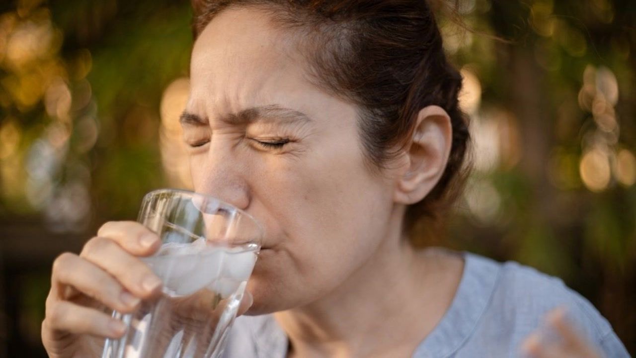 Tooth sensitivity after 50? Dentists reveal the food that fixes it fast