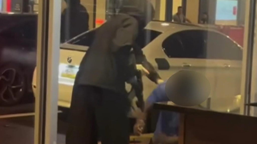 Second robbery with AR-style rifle in Philadelphia under investigation, police say