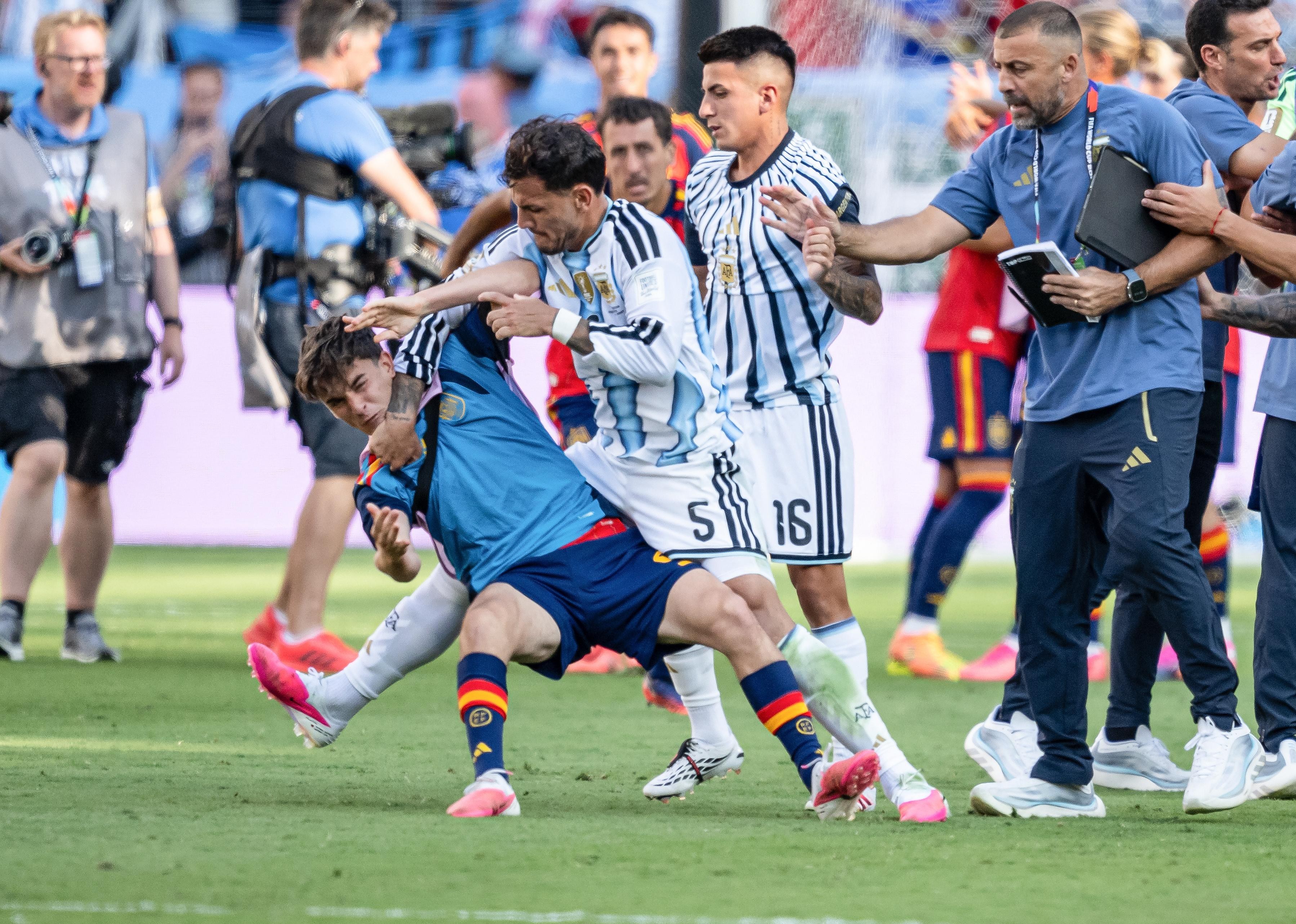 'Gavi punched me' – Leandro Paredes complains about 10-match ban for World Cup final brawl