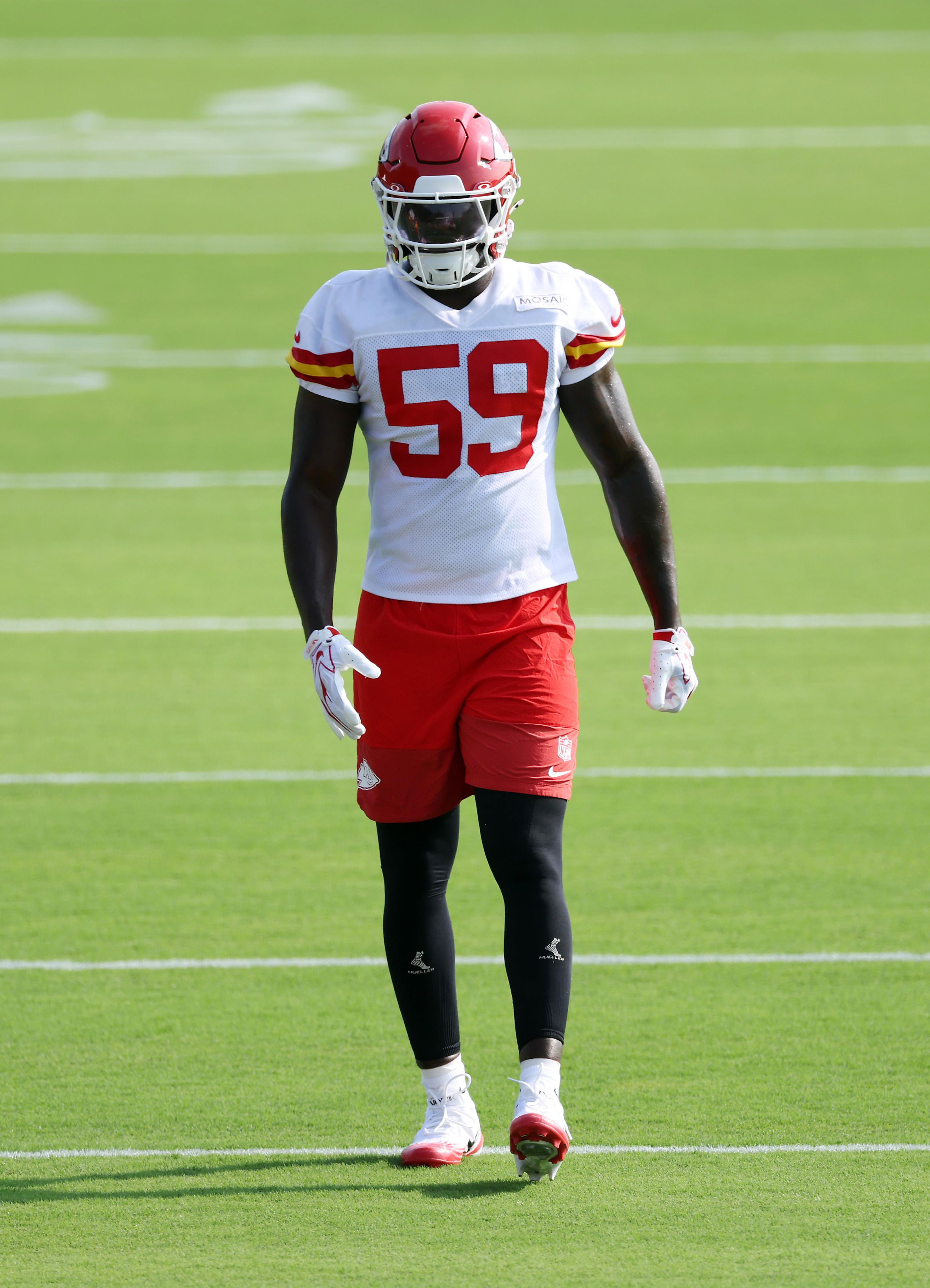 Chiefs final cutdown tracker: Reports and rumors ahead of Sunday's deadline
