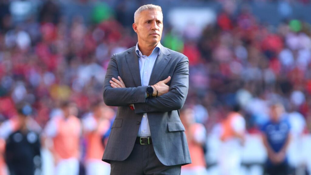 Crespo encuentra la fórmula: su Atlas mejora al de Cocca cuando fue campeón