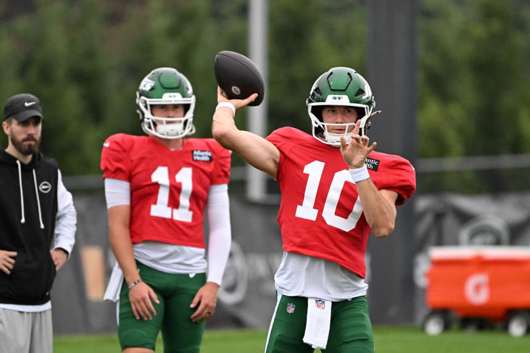Jets release Bailey Zappe as backup quarterback competition gets clearer