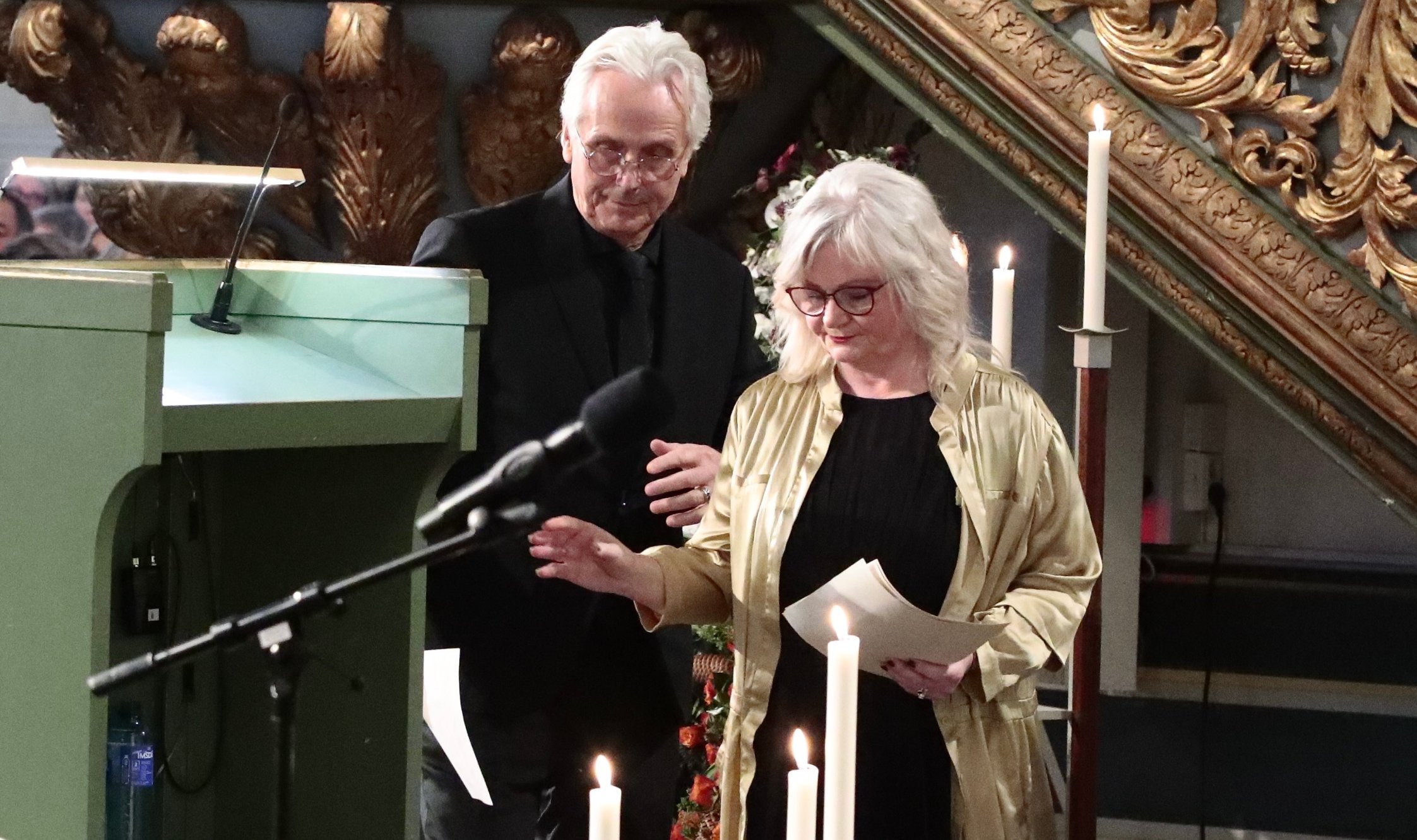 marianne-behn-deler-hilsen-til-kong-harald