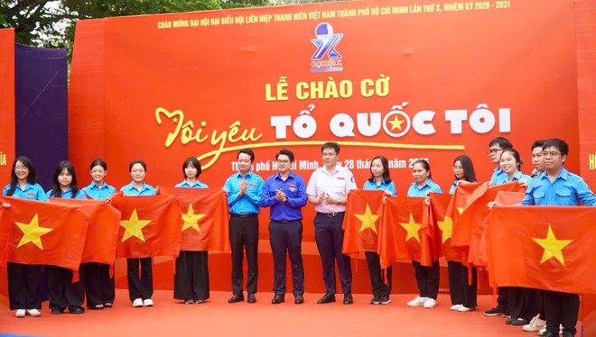 Cách nào bày tỏ lòng yêu nước của người trẻ hôm nay?