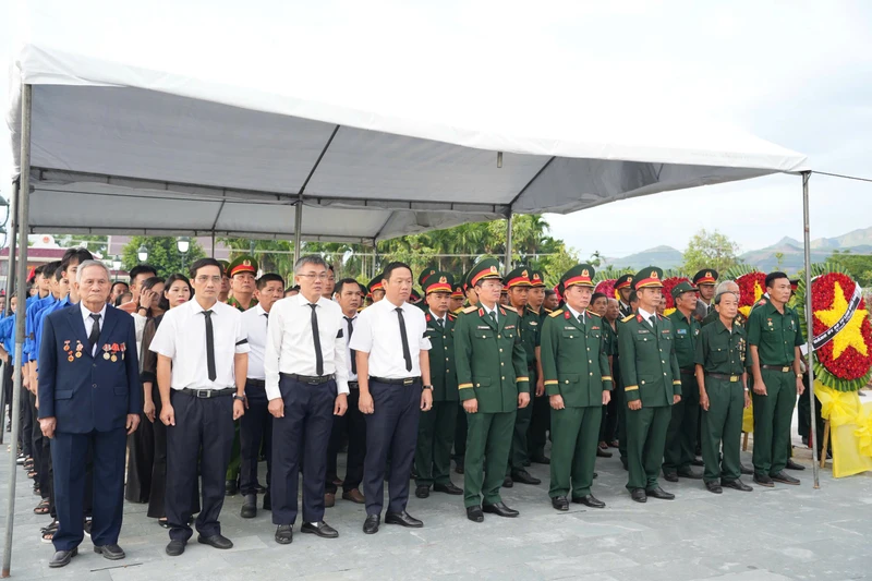 Truy điệu, an táng 5 hài cốt liệt sĩ ở Quảng Ngãi