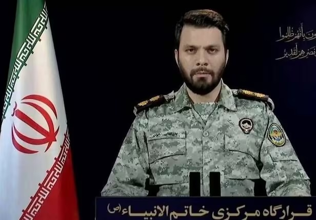 Iran nói vũ khí hạt nhân là để 'đối phó sự điên rồ của Israel'